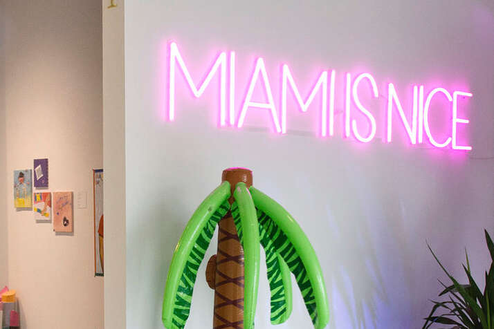 neon light for business