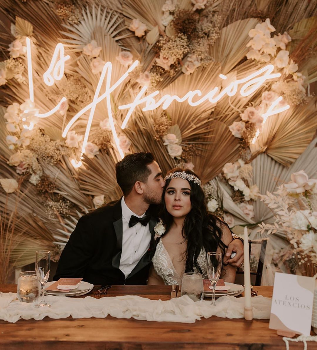 How Long Does It Take to Get a Cool Custom Neon Signs?