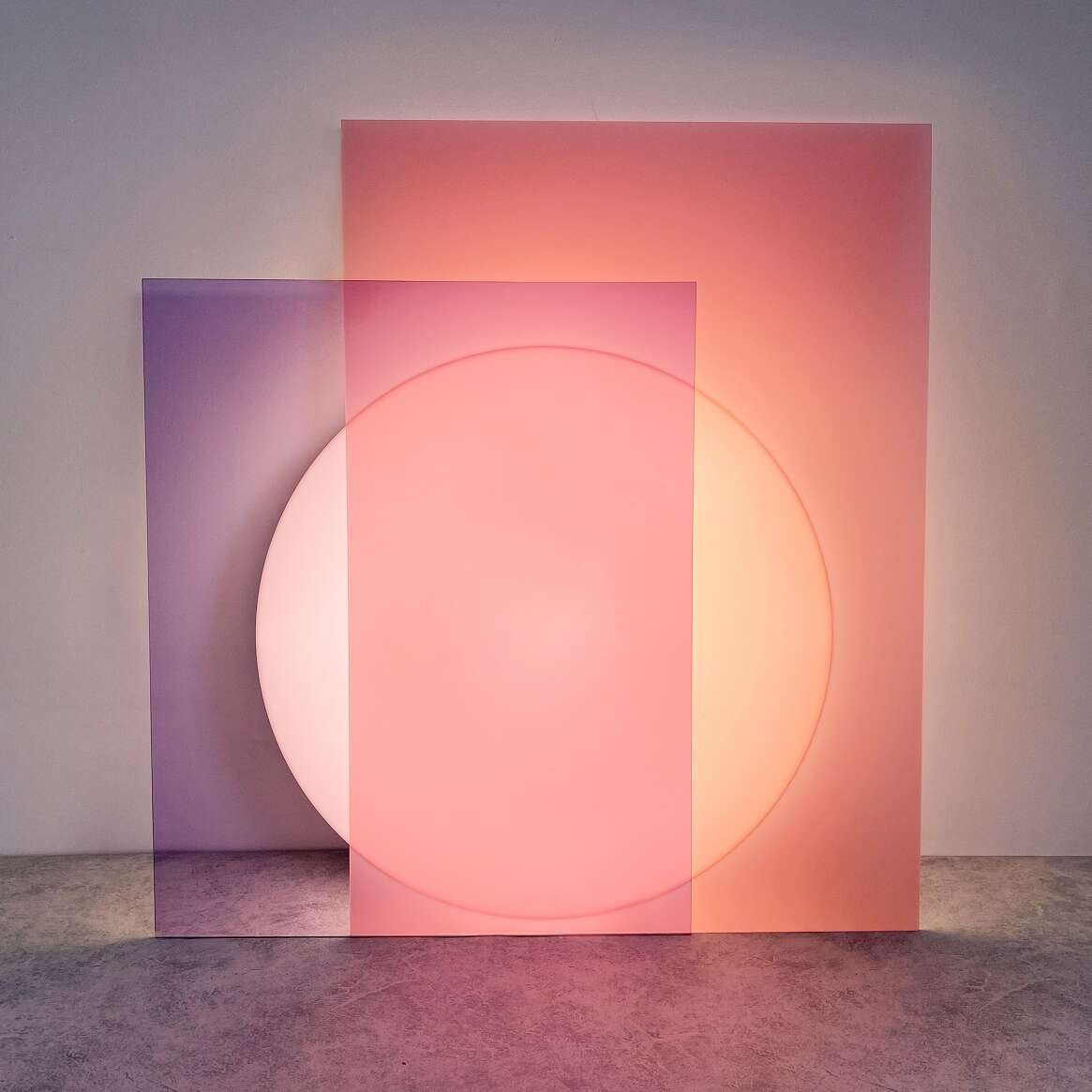 A beautiful and mystical neon sign for Lune