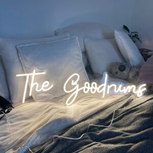 small custom neon sign for bedroom