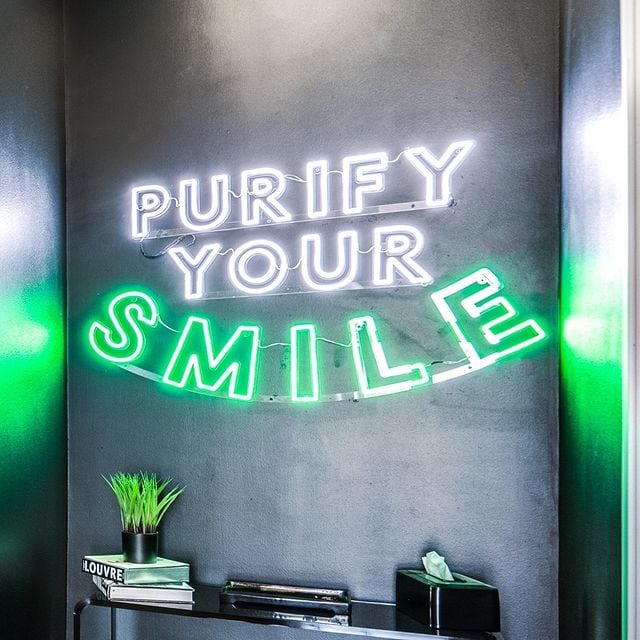dental clinic custom neon sign