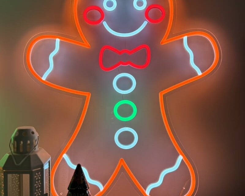 Gingerbread Neon sign front photo (1)