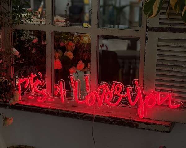 ps. I love you romantic neon sign