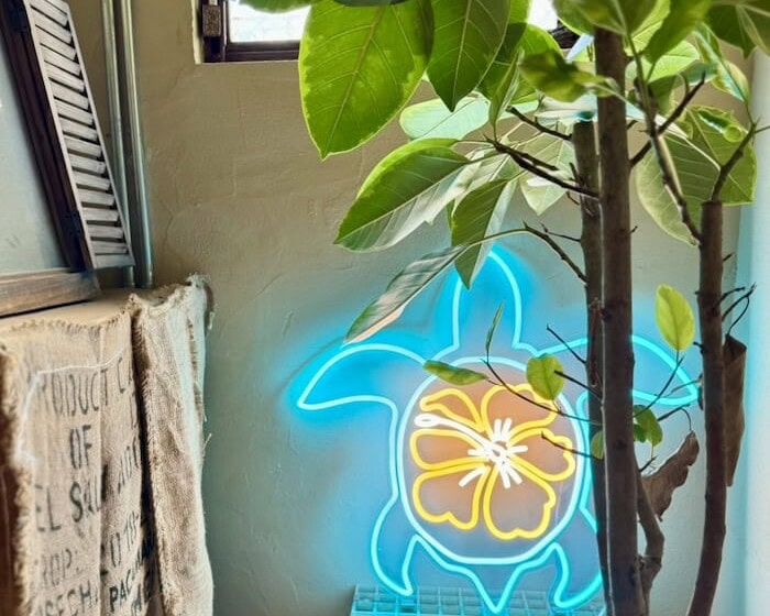 sea turtle with hibicus tropical vibe neon sign
