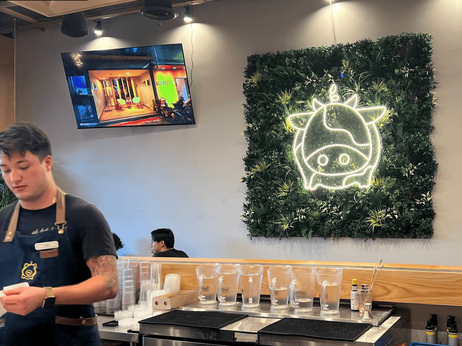 Formosa, Kearny Mesa cow neon sign led