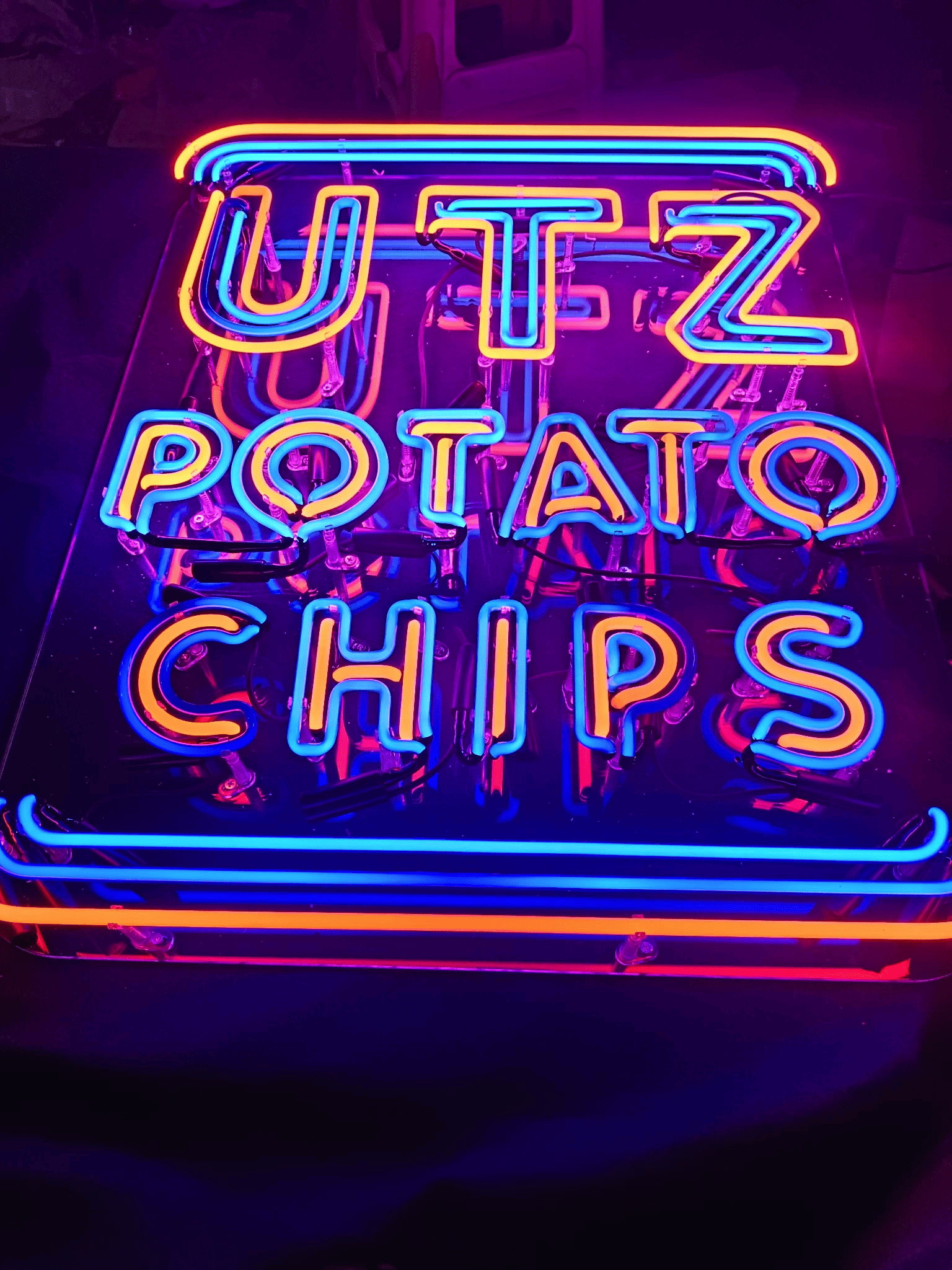 business custom glass neon sign home page featured image