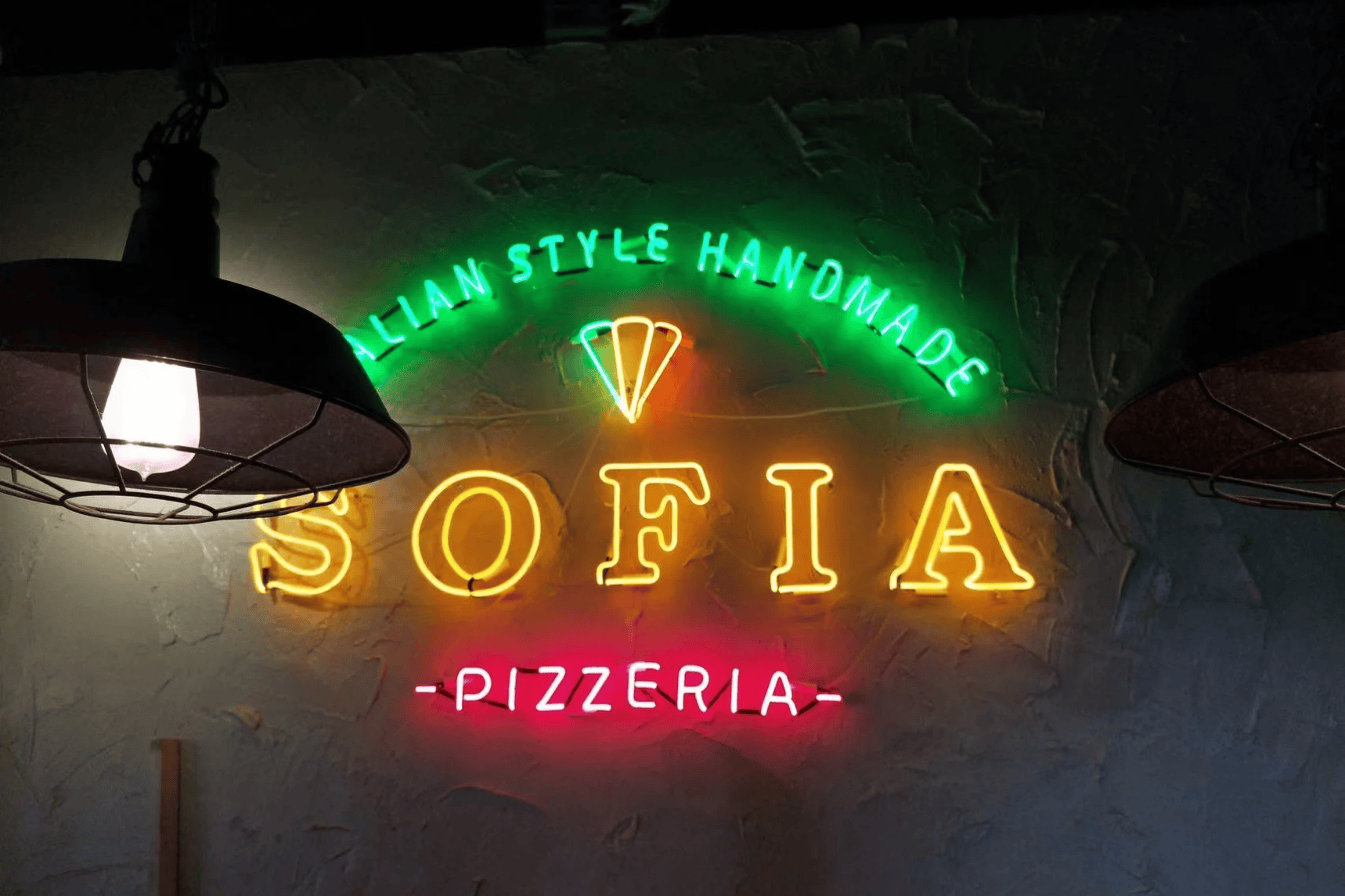 custom glass neon sign 2nd featured image