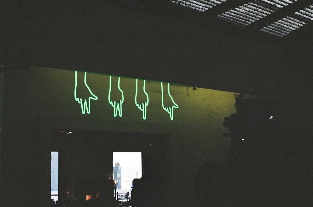 The Modern Revival of Neon Signage