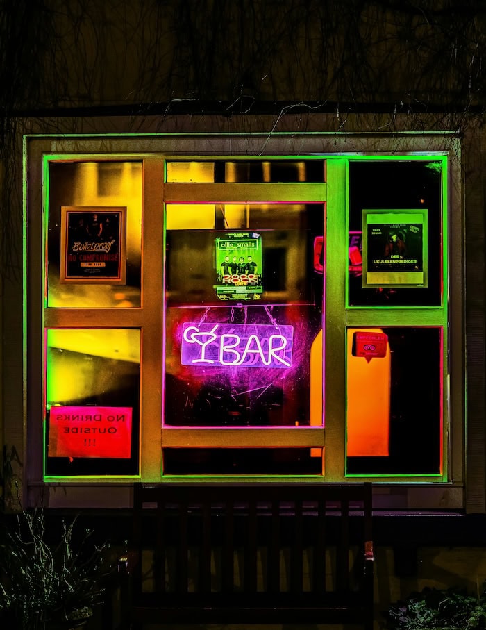 Where Can Neon Signs Be Used