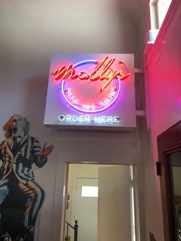 Molly's Rise and Shine restaurant Neon signs in New Orleans