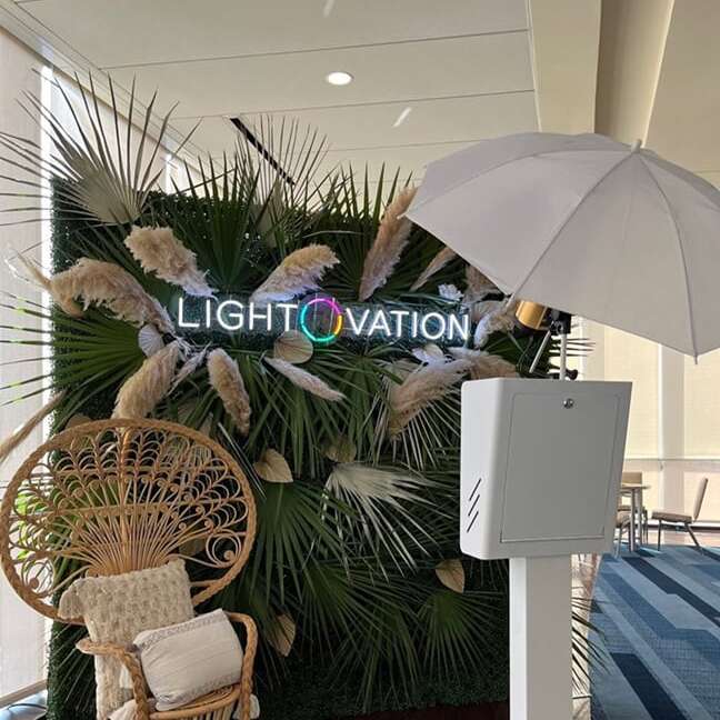 custom business neon sign for trade show, conference and corporate event