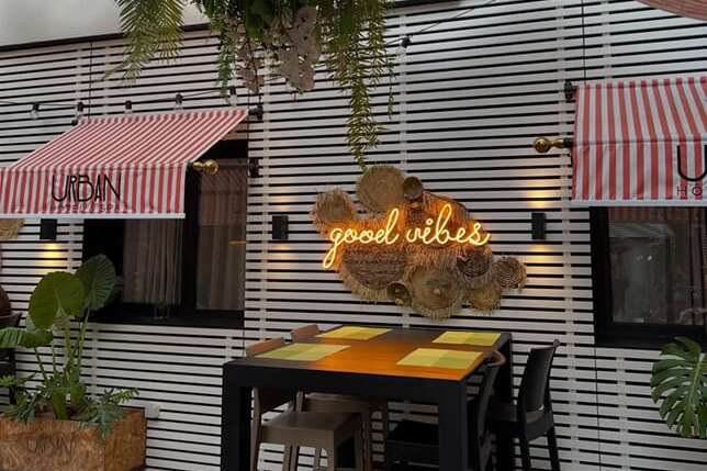 outdoor dinning custom led neon sign restaurant decor