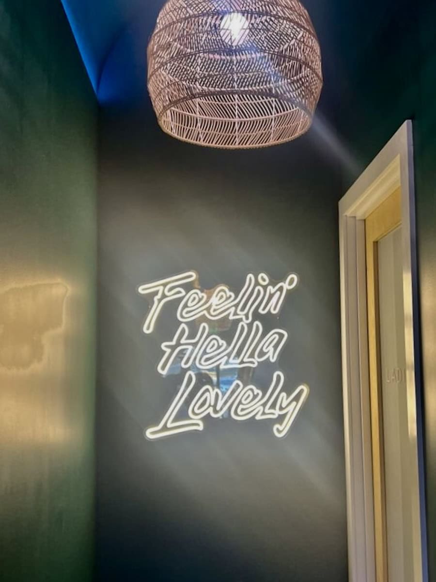 Box St. All Day feelin' hella lovely neon sign
