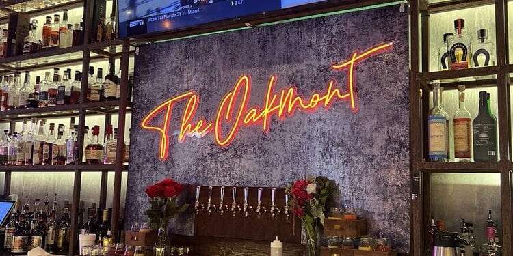 The Oakmont Neon signs in Indianapolis
