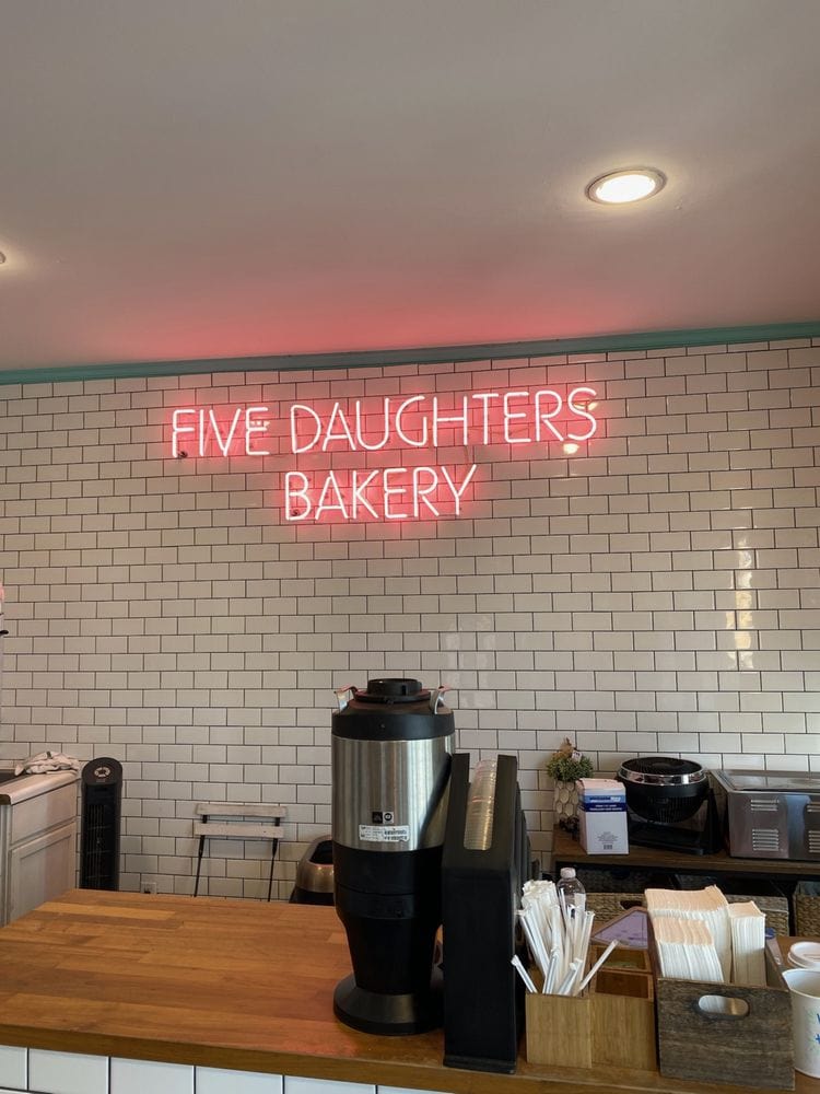custom business neon signs in Nashville