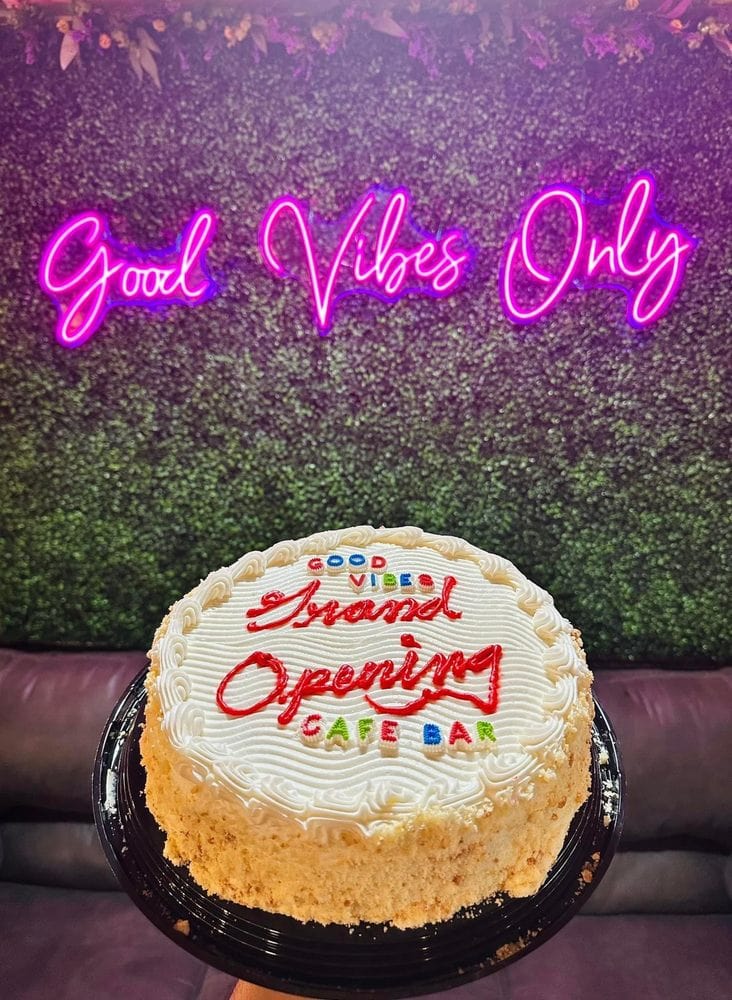 good vibes only nNeon signs in Indianapolis